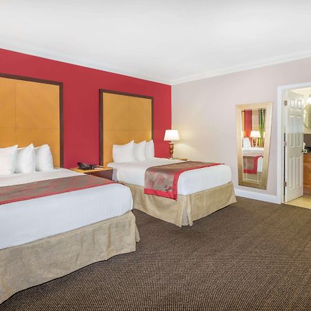 Ramada By Wyndham Miami Springs/Miami International Airport Hotell Eksteriør bilde
