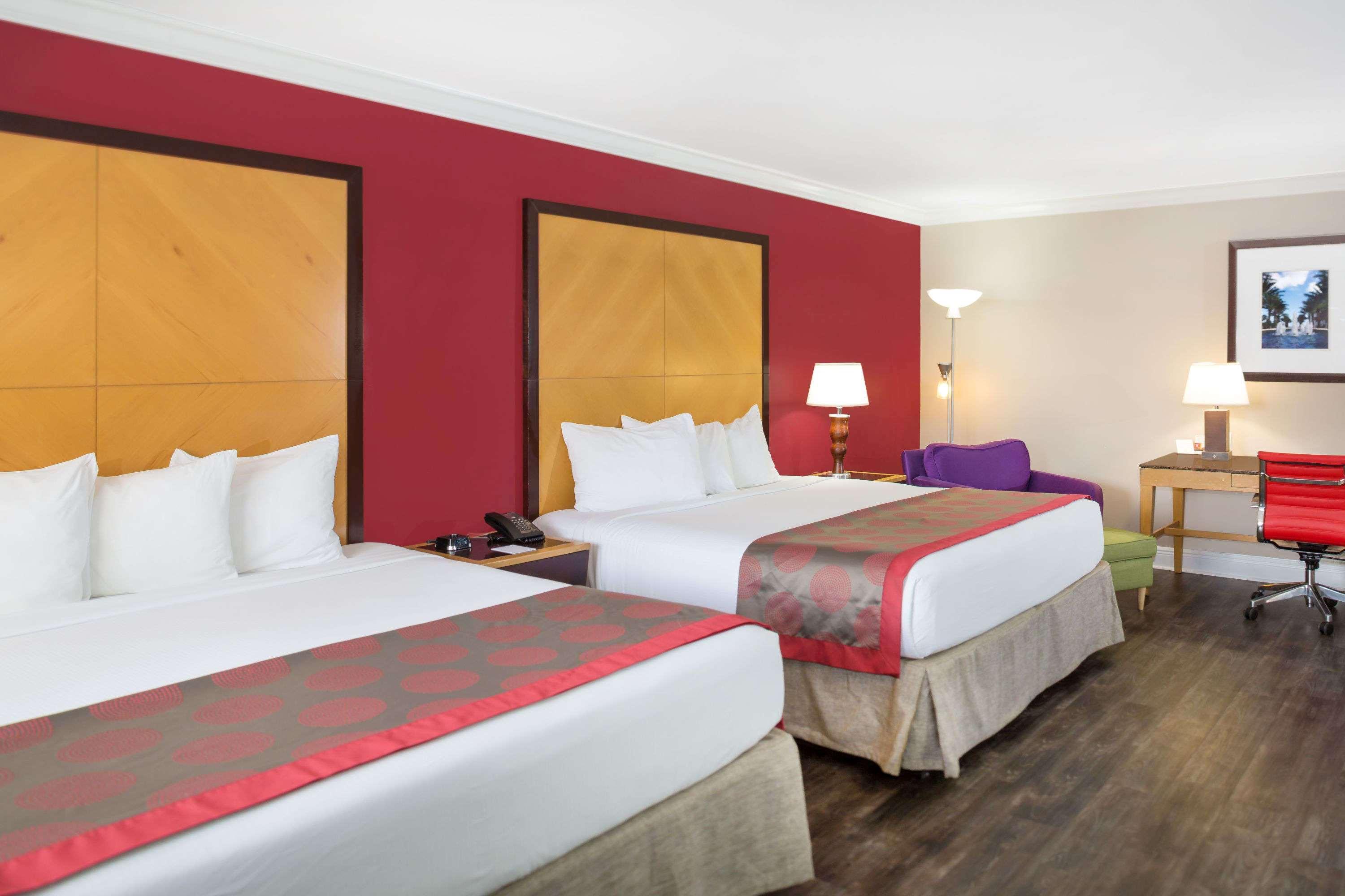 Ramada By Wyndham Miami Springs/Miami International Airport Hotell Eksteriør bilde